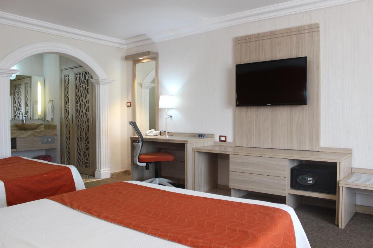 Hotel Flamingo איראפואטו מראה חיצוני תמונה